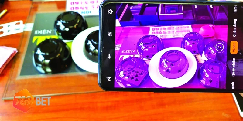 dụng cụ cờ bạc bịp 2